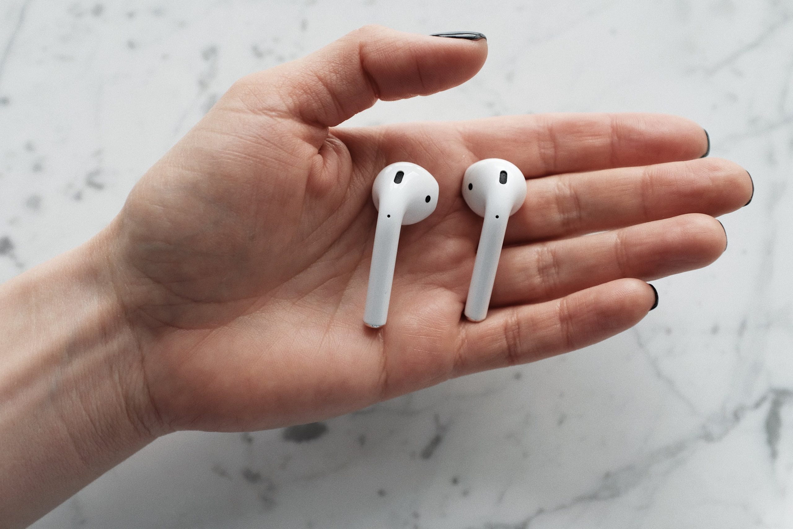 Apple AirPods – recenze